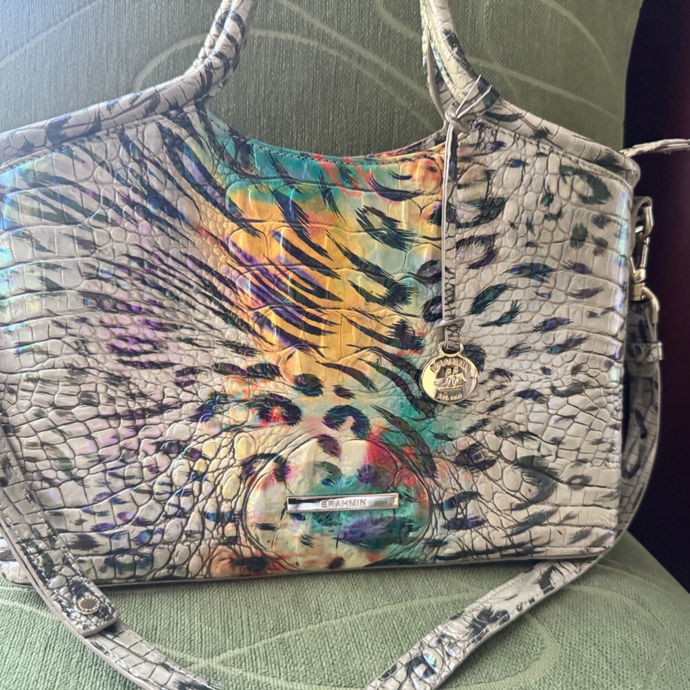 Brahmin Cream Shoulder Bag with Structured Design